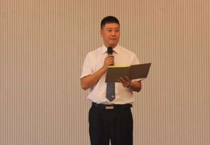 林宏：不去冒險比冒險更危險